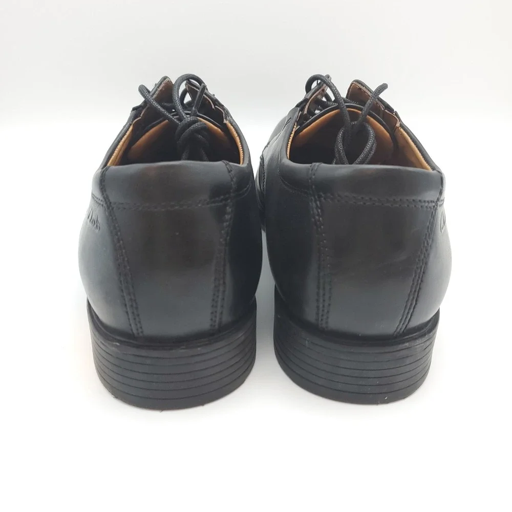 Clarks good used